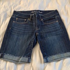 American eagle bermuda shorts